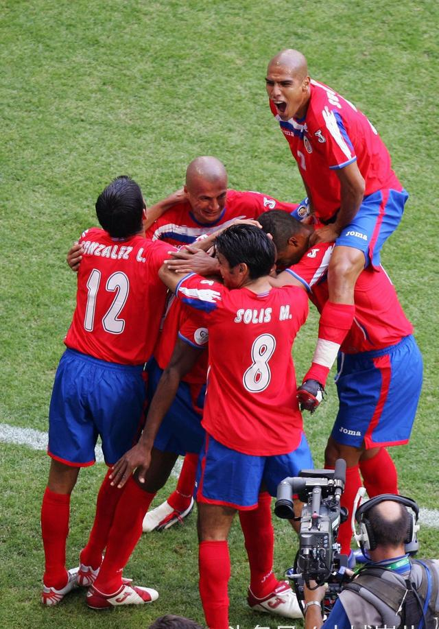 俄罗斯队惨遭淘汰,欧洲杯之旅终结 俄罗斯队惨遭淘汰,欧洲杯之旅终结